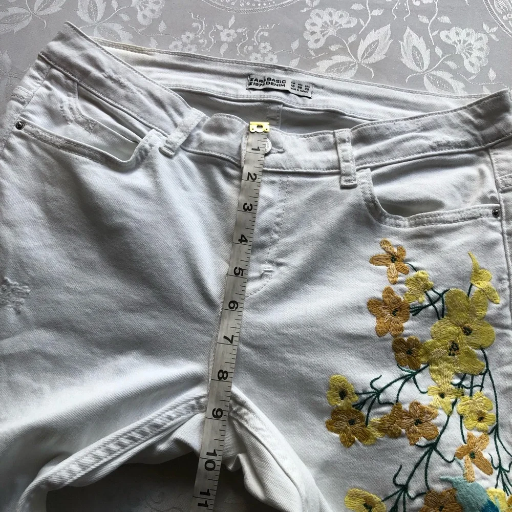 Zara Basic Denim White Embroidered Skinny Jeans Pants Women’s Size 8 Elastic